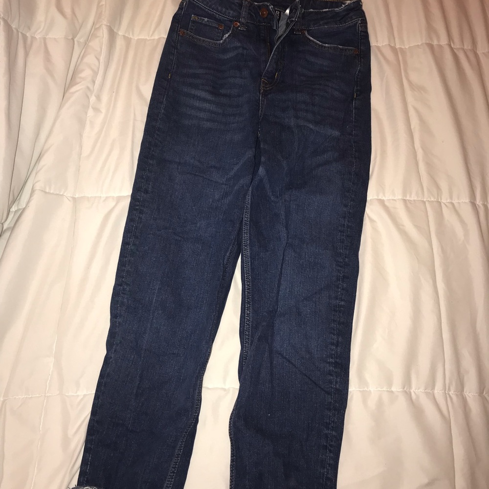 High waisted jeans